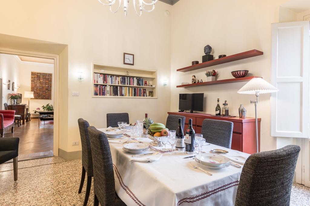 Ferienwohnung Luxury Petra San Frediano By Mmega Florenz Exterior foto